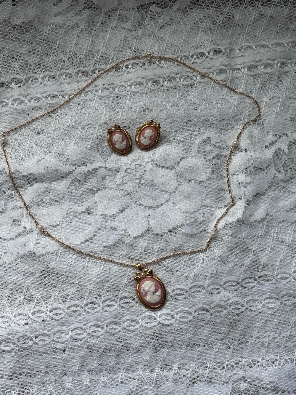 Vintage Avon Cameo Jewelry Set – Pink Cameo Necklace & Stud Earrings